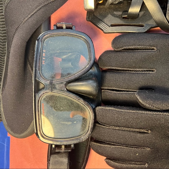 Other Used Diving Equipment Poshmark